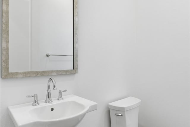 27524 Juniper Lane, Valencia, CA 91381 — photo 13 of 40