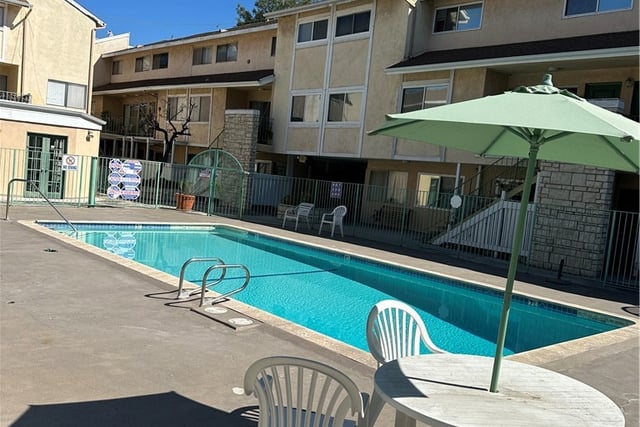 121 Sinclair 122, Glendale, CA 91206 — photo 14 of 15