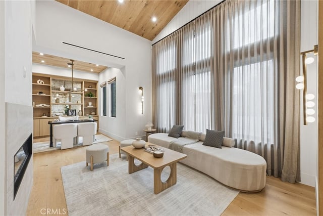 5414 Genesta, Encino, CA 91316 — photo 14 of 62