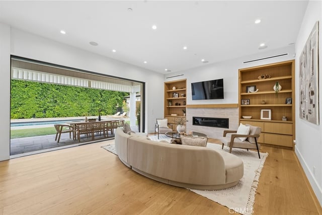 5414 Genesta, Encino, CA 91316 — photo 20 of 62