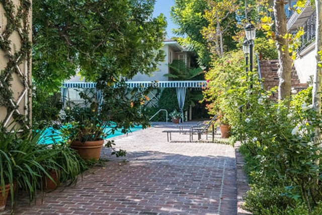 1225 Sunset Plaza Drive 2, West Hollywood, CA 90069 — photo 2 of 19
