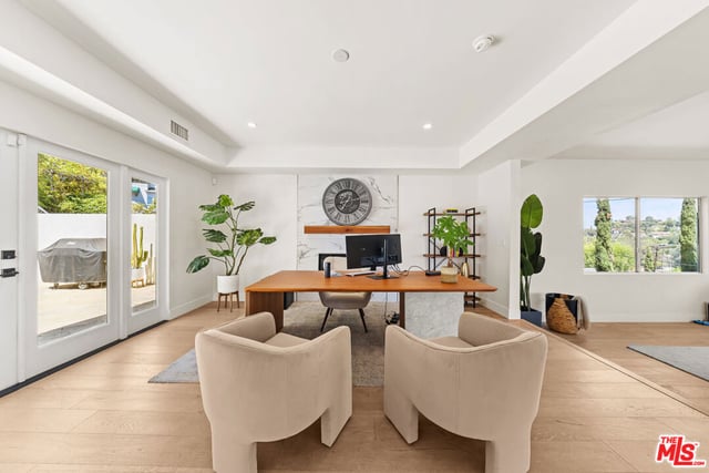 2927 Park Center Drive, Los Angeles, CA 90068 — photo 19 of 53