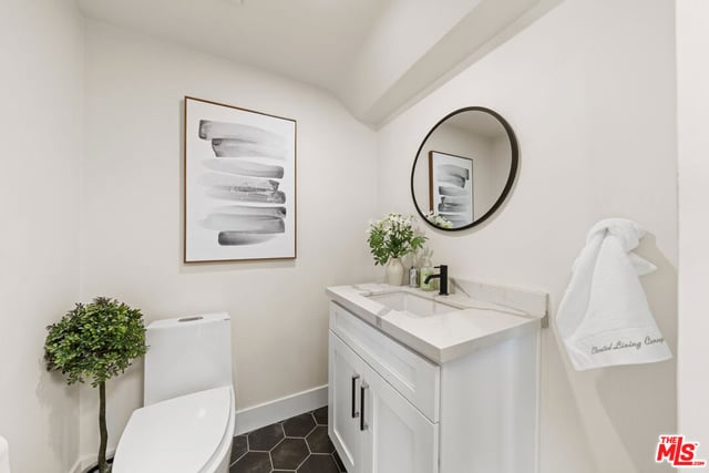 2927 Park Center Drive, Los Angeles, CA 90068 — photo 23 of 53