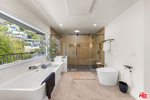 2927 Park Center Drive, Los Angeles, CA 90068 — photo 28 of 53