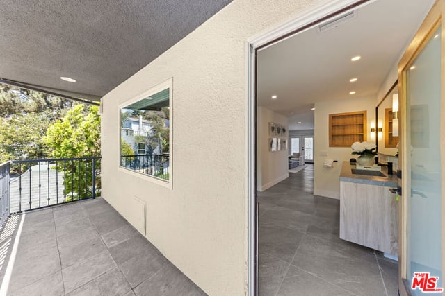 2927 Park Center Drive, Los Angeles, CA 90068 — photo 36 of 53