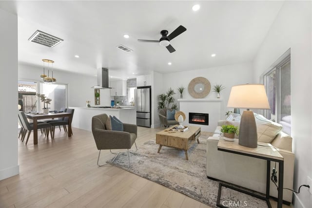 1379 E Elizabeth Street, Pasadena, CA 91104 — photo 5 of 19