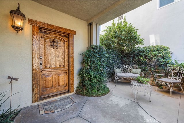 27620 Muir Grove Way, Castaic, CA 91384 — photo 4 of 75