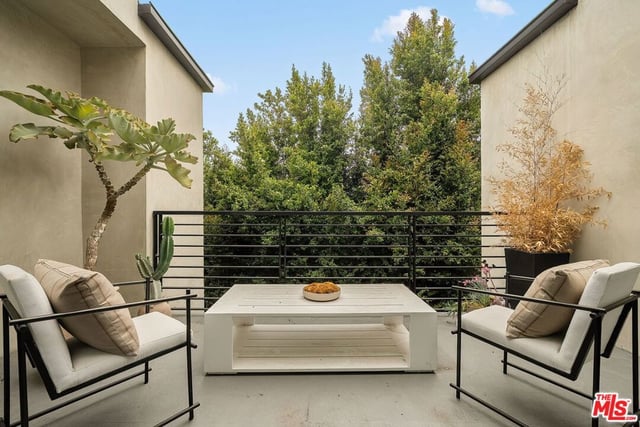 10326 Keswick Avenue, Los Angeles, CA 90064 — photo 29 of 74