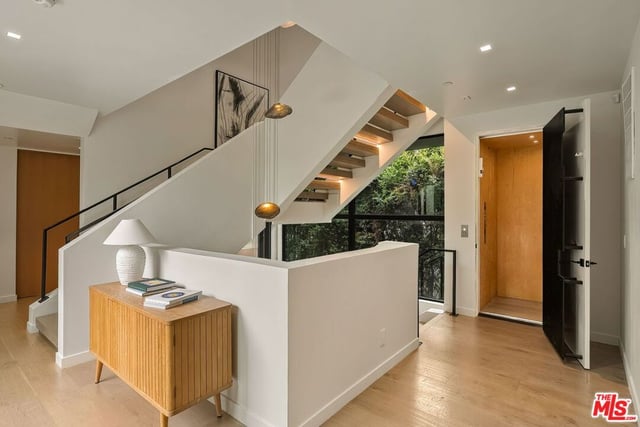 10326 Keswick Avenue, Los Angeles, CA 90064 — photo 48 of 74