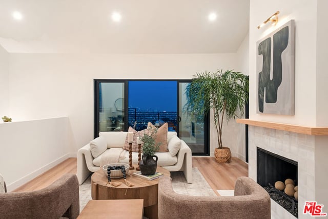 2967 Glendower Avenue, Los Angeles, CA 90027 — photo 117 of 146