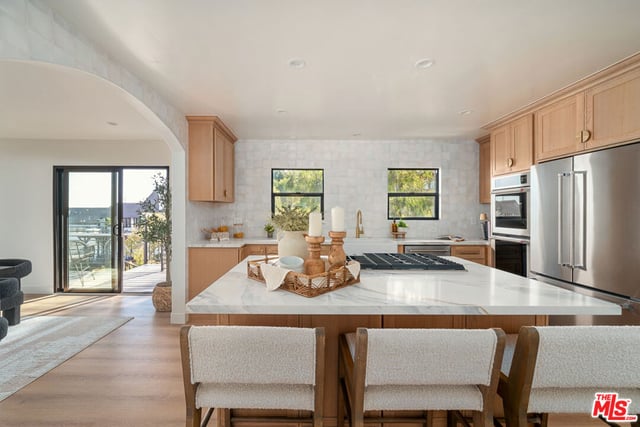 2967 Glendower Avenue, Los Angeles, CA 90027 — photo 12 of 146