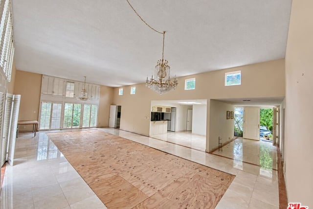 2043 San Ysidro Drive, Beverly Hills, CA 90210 — photo 4 of 10