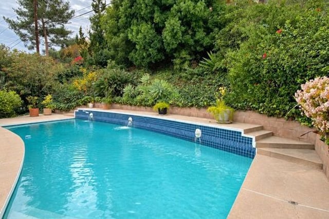 2043 San Ysidro Drive, Beverly Hills, CA 90210 — photo 9 of 10