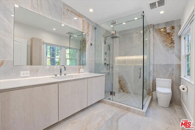 934 N Sweetzer Avenue, West Hollywood, CA 90069 — photo 10 of 35