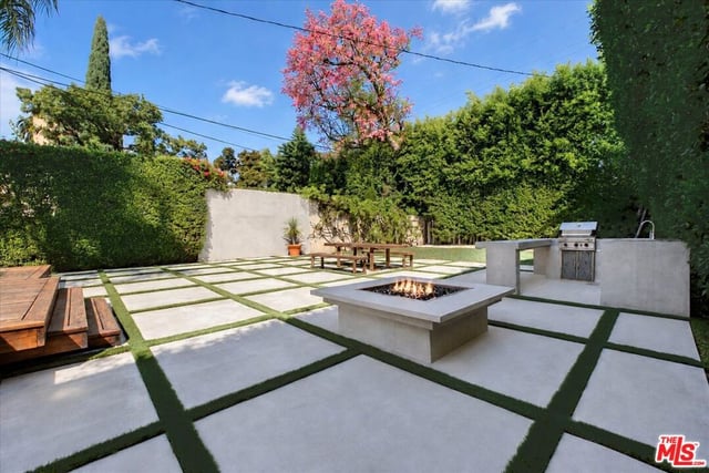 934 N Sweetzer Avenue, West Hollywood, CA 90069 — photo 27 of 35