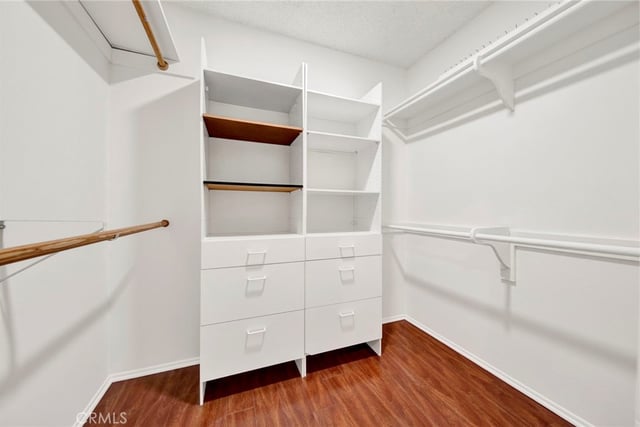 9745 Via Roma, Burbank, CA 91504 — photo 11 of 25