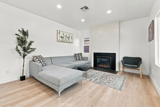 6225 Morella, North Hollywood, CA 91606 — photo 4 of 40