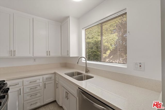1101 Lincoln Boulevard 5, Santa Monica, CA 90403 — photo 8 of 29