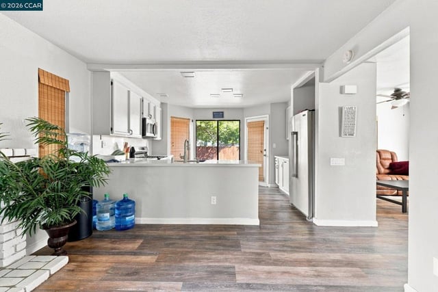 975 Doeskin Ter, Brentwood, CA 94513 — photo 4 of 30