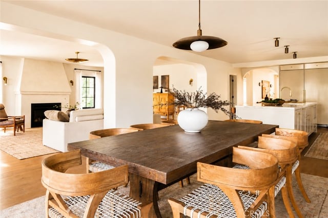 933 S Sycamore Avenue, Los Angeles, CA 90036 — photo 12 of 29