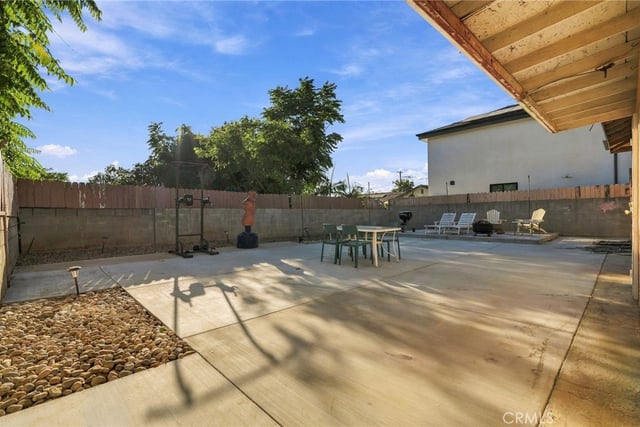 10481 Remick Ave, Pacoima, CA 91331 — photo 31 of 40