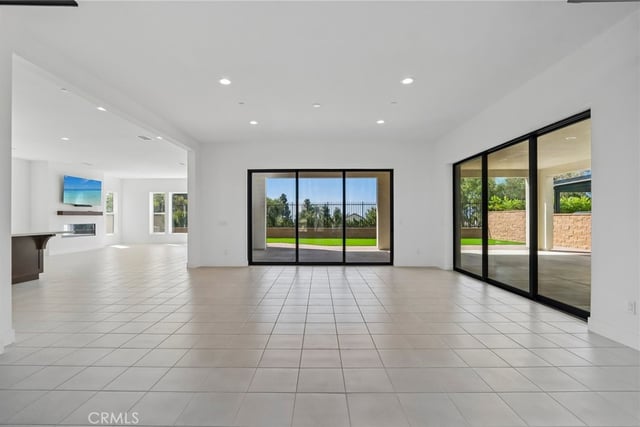 20580 Edgewood Court, Chatsworth, CA 91311 — photo 5 of 52
