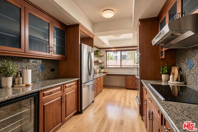 2950 Neilson Way 408, Santa Monica, CA 90405 — photo 5 of 18