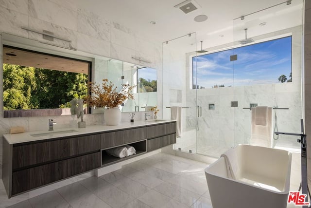 1845 Coldwater Canyon Drive, Beverly Hills, CA 90210 — photo 5 of 33