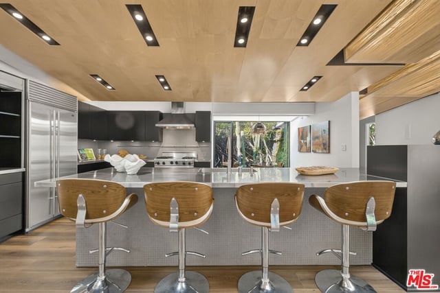 2538 Hutton Drive, Beverly Hills, CA 90210 — photo 14 of 65
