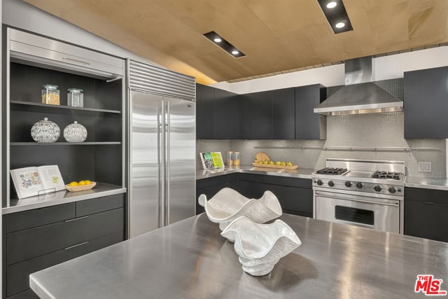 2538 Hutton Drive, Beverly Hills, CA 90210 — photo 18 of 65
