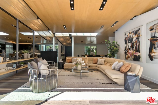 2538 Hutton Drive, Beverly Hills, CA 90210 — photo 46 of 65