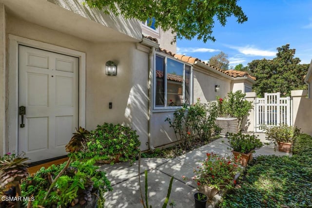 6347 Via Cozumel, Camarillo, CA 93012 — photo 2 of 30