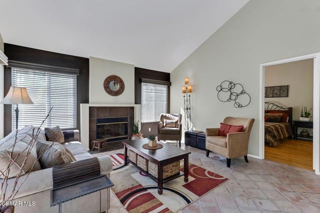 6347 Via Cozumel, Camarillo, CA 93012 — photo 4 of 30