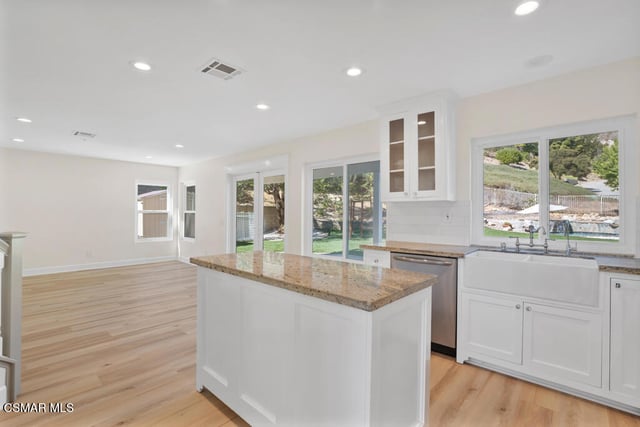 7631 Wiscasset Drive, Canoga Park, CA 91304 — photo 17 of 78