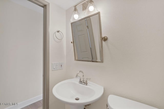 7631 Wiscasset Drive, Canoga Park, CA 91304 — photo 23 of 78