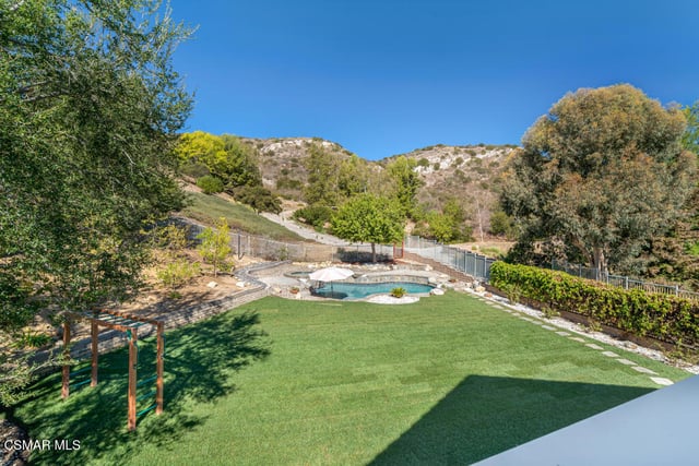 7631 Wiscasset Drive, Canoga Park, CA 91304 — photo 3 of 78