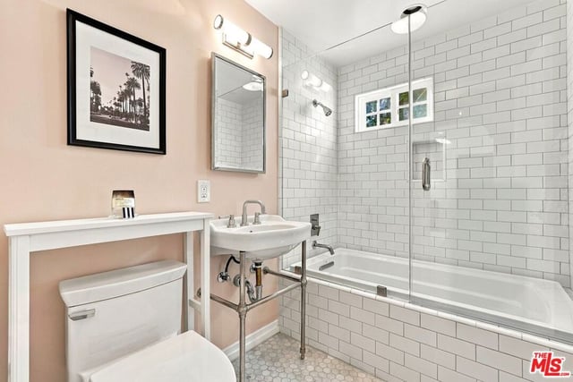 8266 Clinton Street, Los Angeles, CA 90048 — photo 14 of 40
