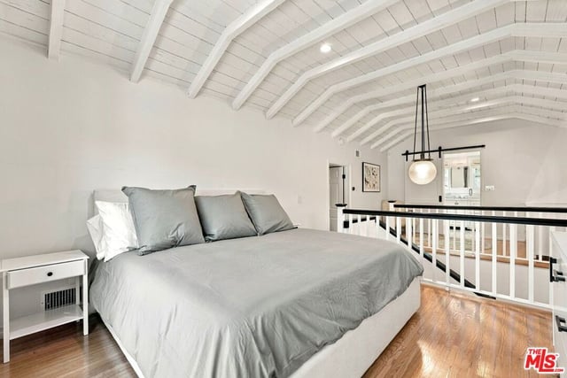 8266 Clinton Street, Los Angeles, CA 90048 — photo 18 of 40