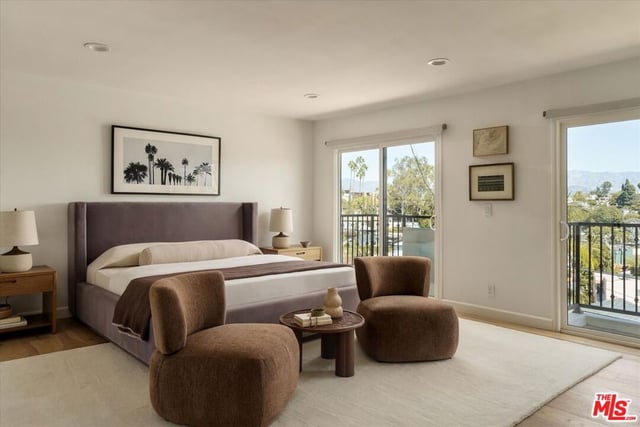 2441 Claremont Avenue, Los Angeles, CA 90027 — photo 8 of 27