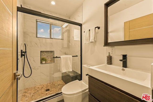 17723 Miranda Street, Encino, CA 91316 — photo 10 of 17