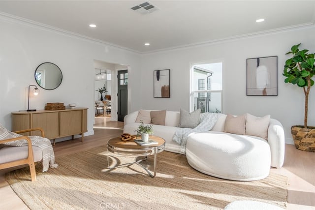 3950 Westside Avenue, Los Angeles, CA 90008 — photo 4 of 19