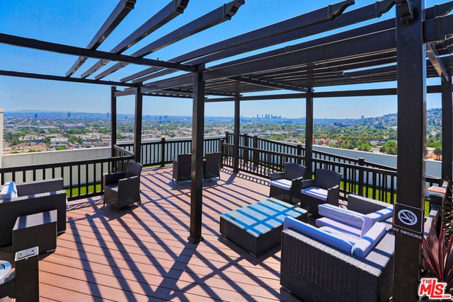 7250 Franklin Avenue 1006, Los Angeles, CA 90046 — photo 21 of 37
