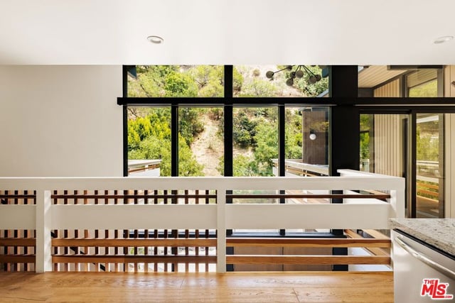 3905 Pacheco Drive, Sherman Oaks, CA 91403 — photo 19 of 34