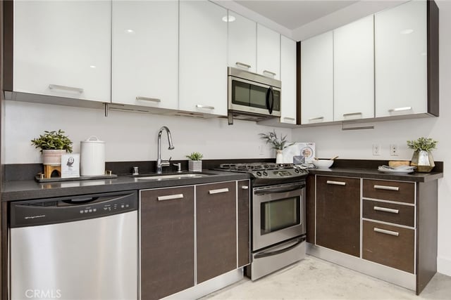 139 S Los Robles Avenue 102, Pasadena, CA 91101 — photo 10 of 25