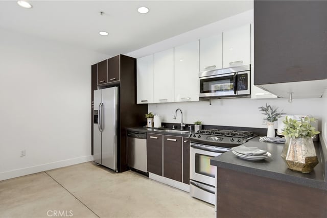 139 S Los Robles Avenue 102, Pasadena, CA 91101 — photo 12 of 25