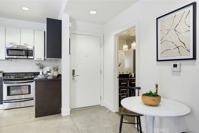 139 S Los Robles Avenue 102, Pasadena, CA 91101 — photo 8 of 25