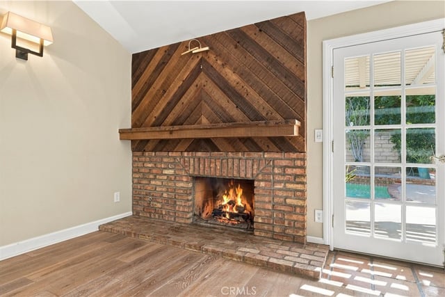 15444 Marilla Street, North Hills, CA 91343 — photo 7 of 48