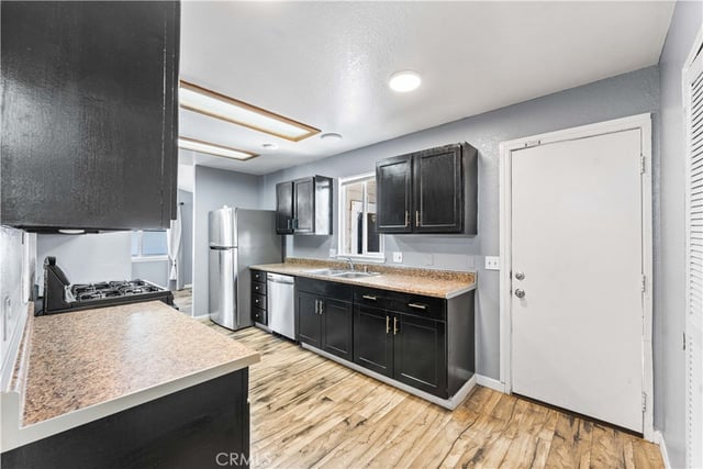 44117 Parkview Lane, Lancaster, CA 93535 — photo 12 of 30