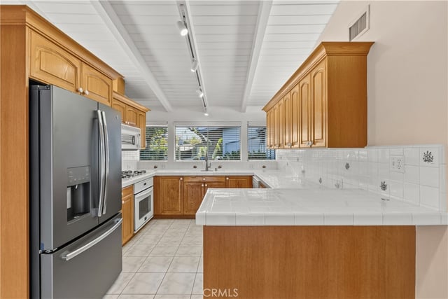 9310 Sophia Avenue, North Hills, CA 91343 — photo 20 of 75