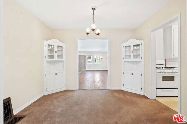 557 N Madison Avenue, Los Angeles, CA 90004 — photo 8 of 22